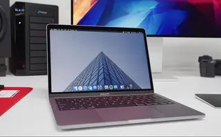 Apple MacBook 13 Pro Touch Bar
