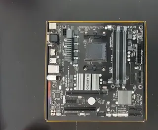 Gigabyte 78LMT-USB3 R2