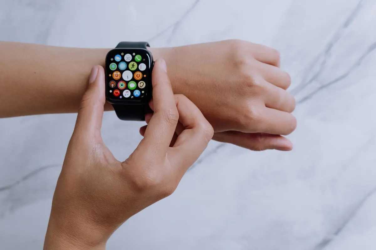 ## How To Delete A Single Call From The Apple Watch