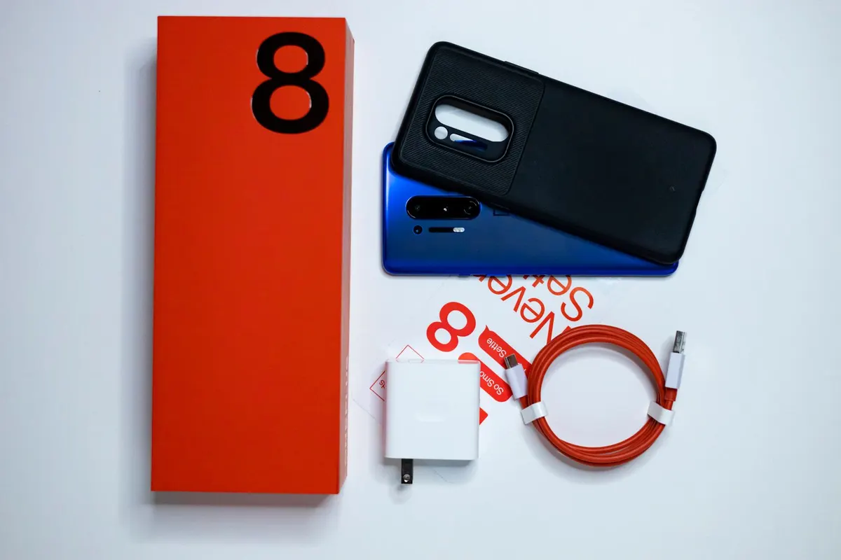 phone and accessories