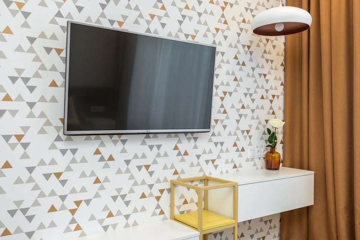 Does LG smart tv have built-in Wi-Fi?