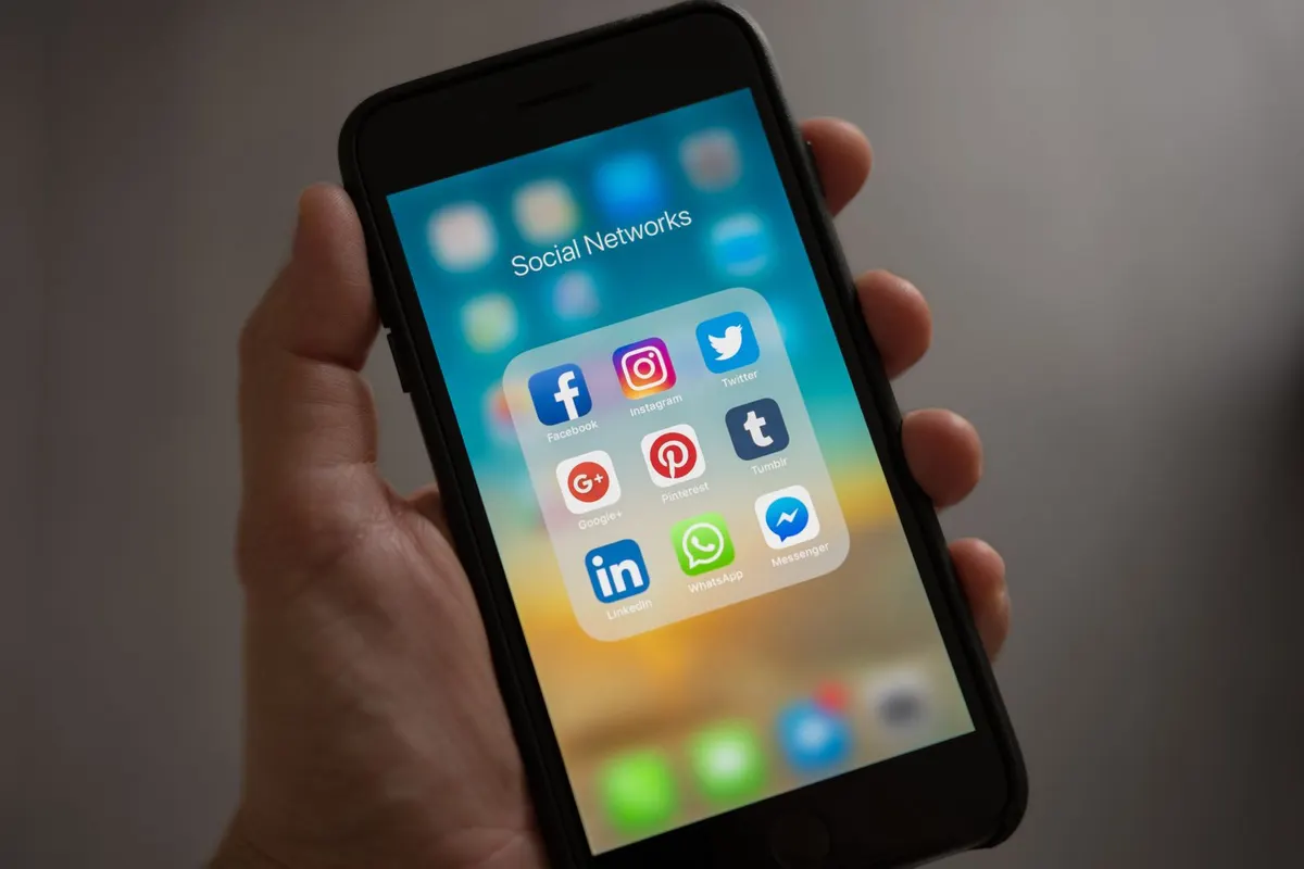 What Cool Things Can The Iphone Xr Do?